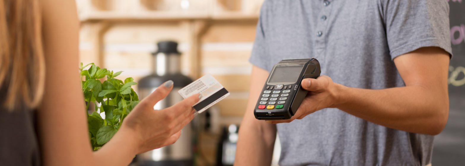 CREDIT CARD VS DEBIT CARD